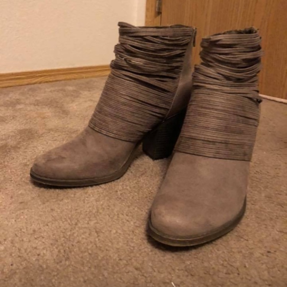 Fergalicious booties!